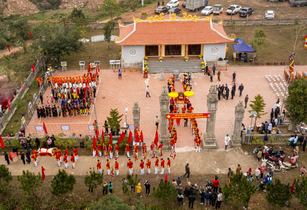 Quang cảnh lễ hội đình Đồng Chức.