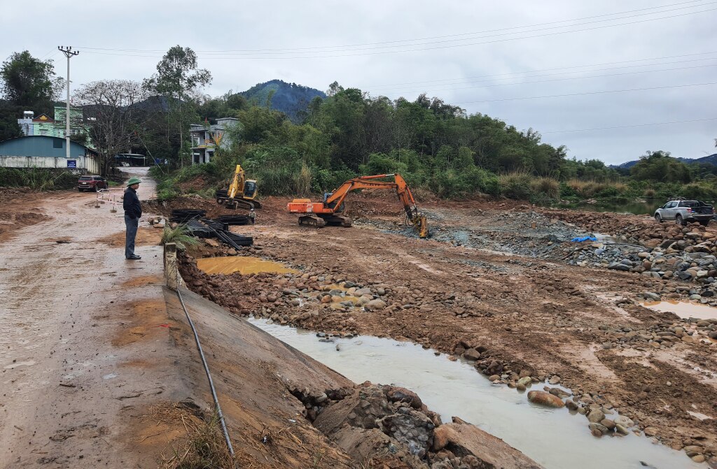 Trong quá trình triển khai xây dựng NTM, huyện Bình Liêu tập trung xây mới, cải tạo hệ thống hạ tầng giao thông, tạo nên dư địa phát triển.