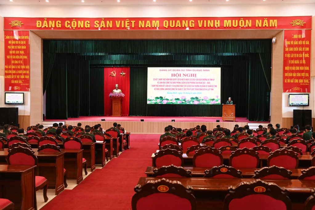 Quang cảnh hội nghị.