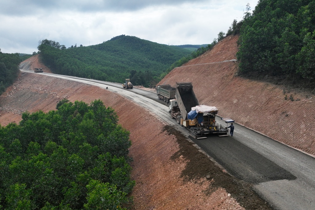 Quảng Ninh đầu tư tuyến đường tỉnh 342 kết nối thành phố Hạ Long với huyện Ba Chẽ và có đấu nối sang tỉnh Lạng Sơn. Ảnh: Đỗ Phương