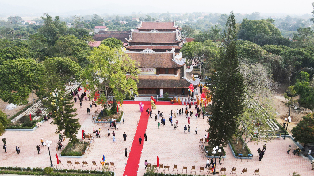 Chùa Quỳnh Lâm thuộc di tích Nhà Trần.