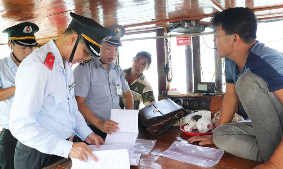 Gestionar por completo el número de barcos pesqueros "3 no" en julio