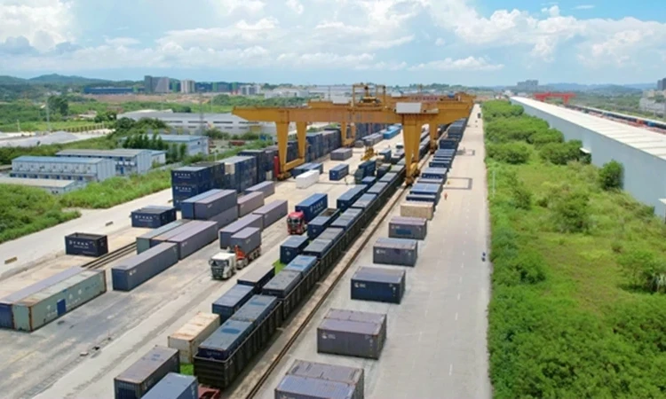 Sáu tháng đầu năm 2024 vận chuyển container hàng hóa Trung-Việt tăng 1.565%