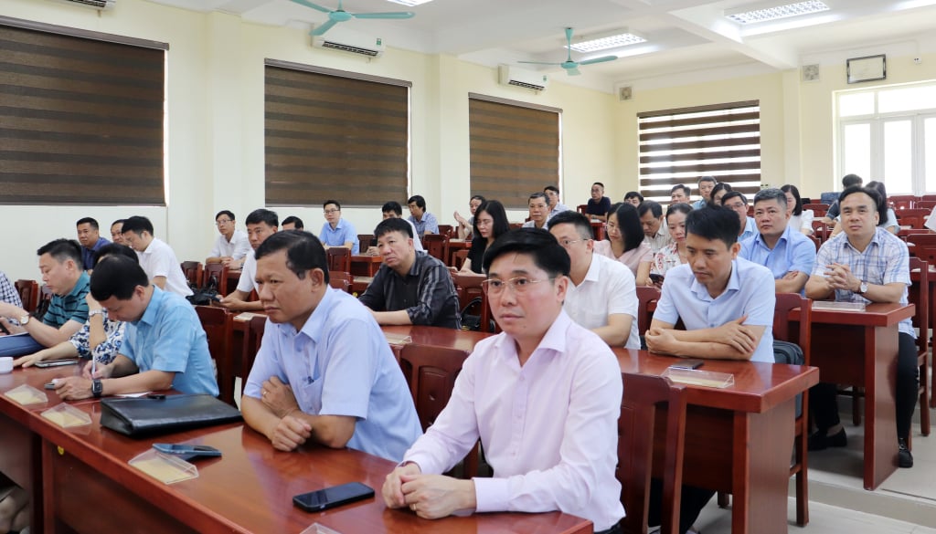 Các học viên tham dự lớp bồi dưỡng.