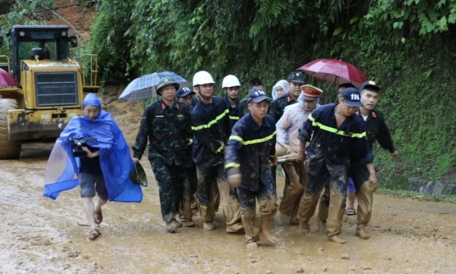 El Presidente envió sus condolencias a las víctimas y a los familiares de las víctimas en Ha Giang.