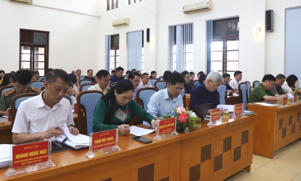 Eröffnung der 17. Sitzung des Volksrates des Distrikts Binh Lieu