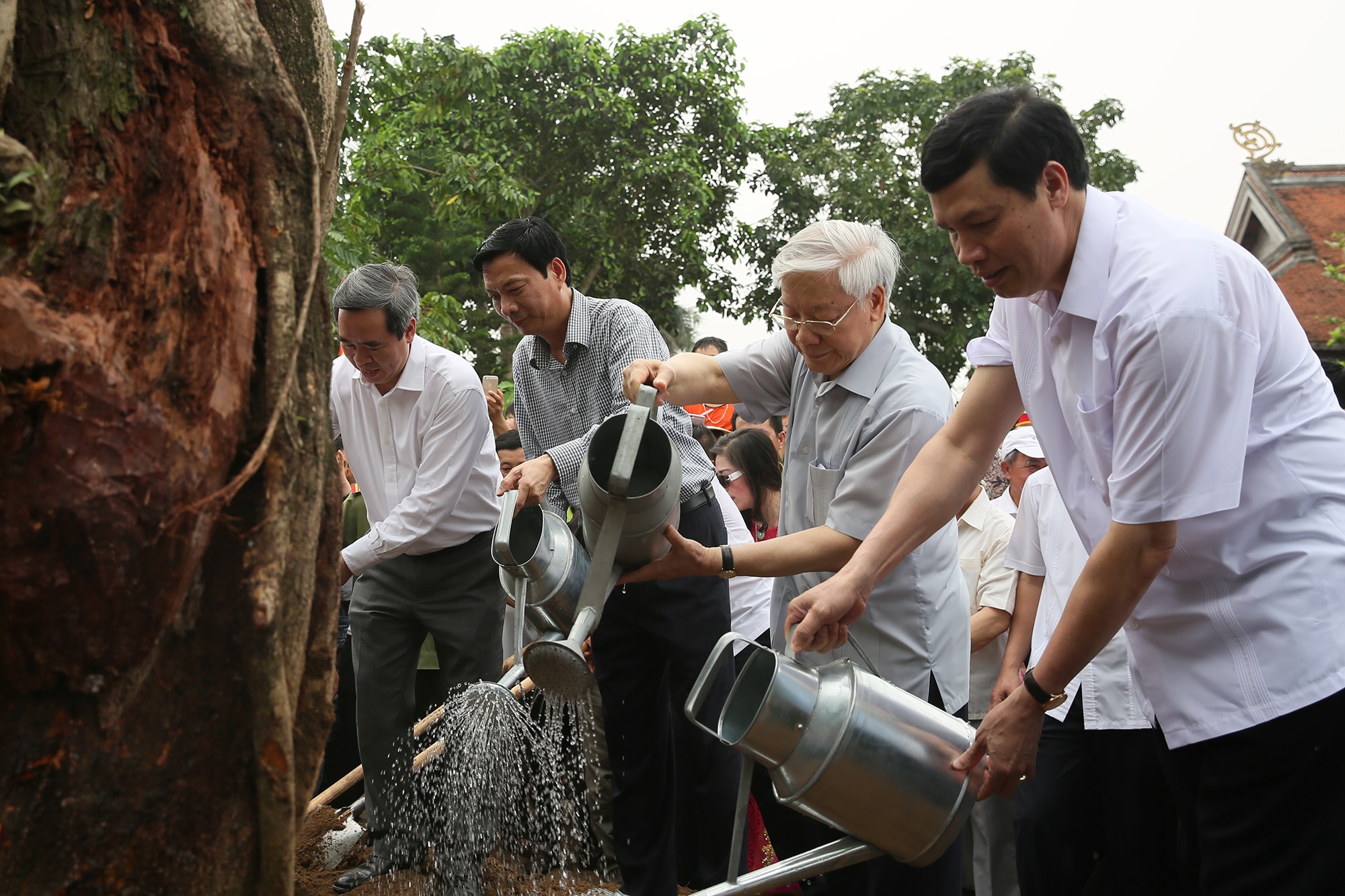 Ảnh với chú thích