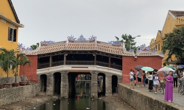 The new look of Hoi An's Japanese Covered Bridge causes controversy