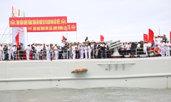 Memorial service for heroic martyrs and people who sacrificed their lives in the first victory