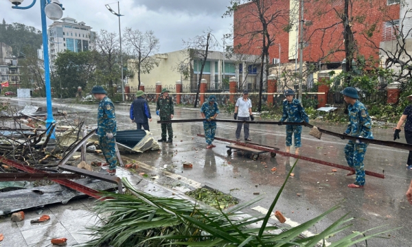 Quang Ninh: Dos soldados murieron mientras luchaban contra la tormenta Yagi