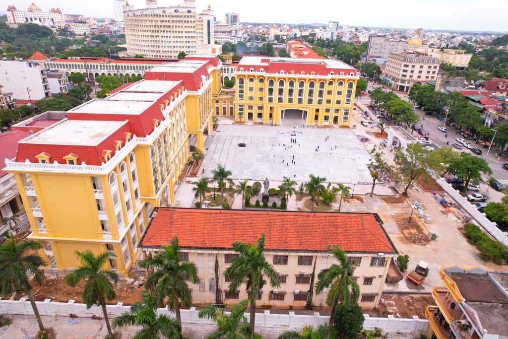 Tran Phu High School, Mong Cai setzt auf Großzügigkeit