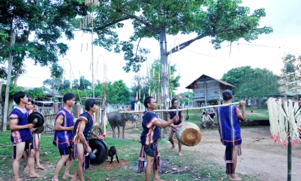 អរព្រះគុណរបស់ប្រជាជន Gia Rai នៅ Kon Tum