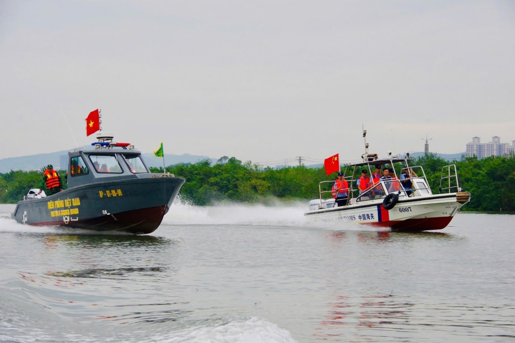 Đồn Biên phòng Hải Hòa, BĐBP tỉnh Quảng Ninh (Việt Nam) phối hợp với Chi đội quản lý biên giới Phòng Thành Cảng, tỉnh Quảng Tây (Trung Quốc) tổ chức các hoạt động thực thi pháp luật, tuần tra song phương (ngày 25/9)