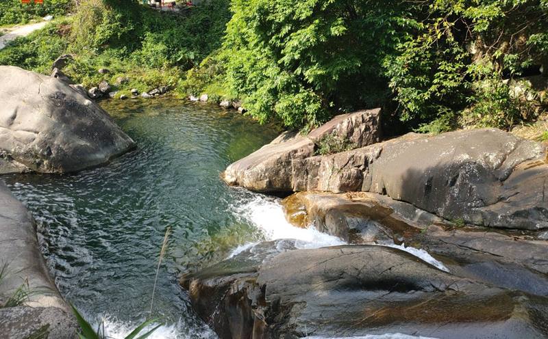 El segundo nivel de la cascada Khe Van. Fotografía: Administración Nacional de Turismo de Vietnam