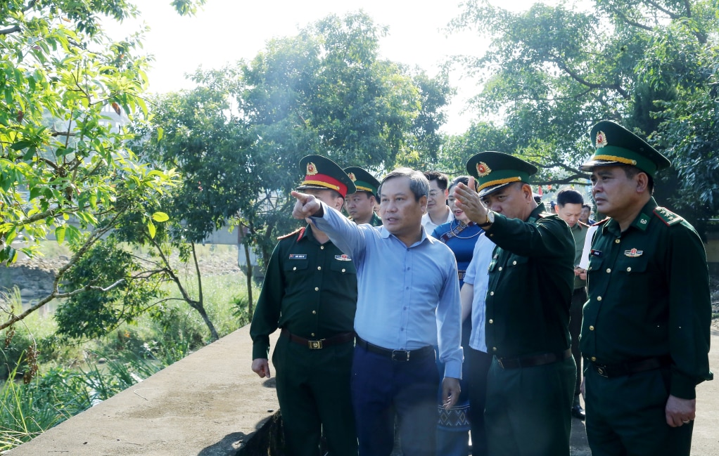 Đồng chí Bí thư Tỉnh ủy kiểm tra tại cửa khẩu Hoành Mô