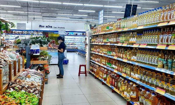 Las ventas minoristas de bienes y los ingresos por servicios al consumidor aumentaron un 8,5% en 10 meses, el turismo contribuyó positivamente