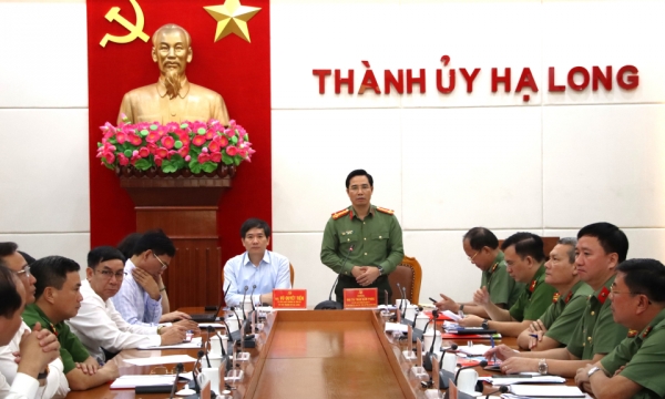 Ban Thường vụ Đảng ủy Công an tỉnh làm việc với Ban Thường vụ Thành ủy Hạ Long