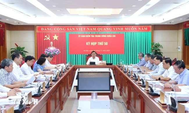 Proposal to discipline the Party Executive Committee of the Ministry of Transport for the 2021-2026 term