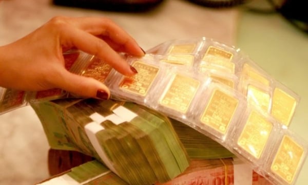 How to prevent people from pouring money into gold?