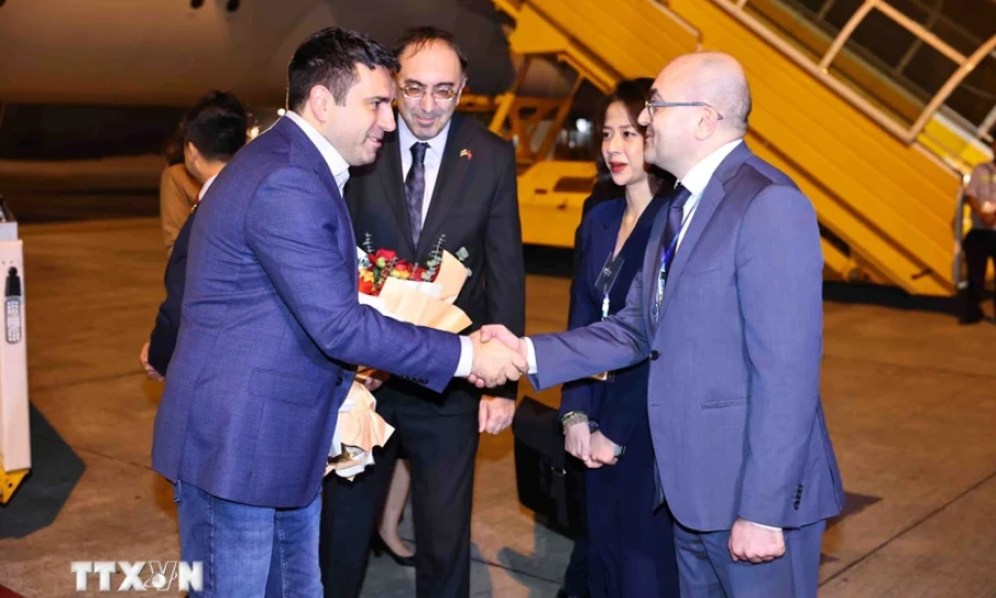 El presidente del Parlamento armenio, Alen Simonyan, inicia una visita oficial a Vietnam