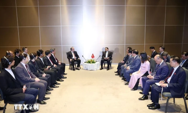 Le Premier ministre Pham Minh Chinh travaille avec les principaux groupes économiques du Brésil