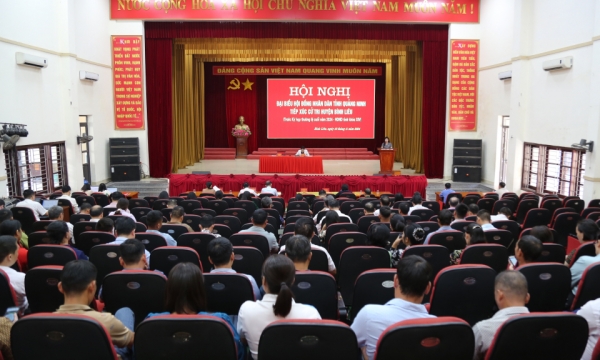 Los delegados del Consejo Popular Provincial se reunieron con votantes en los distritos de Tien Yen, Dam Ha, Ba Che y Binh Lieu.