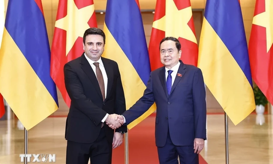 Promoción y profundización de la cooperación parlamentaria entre Vietnam y Armenia