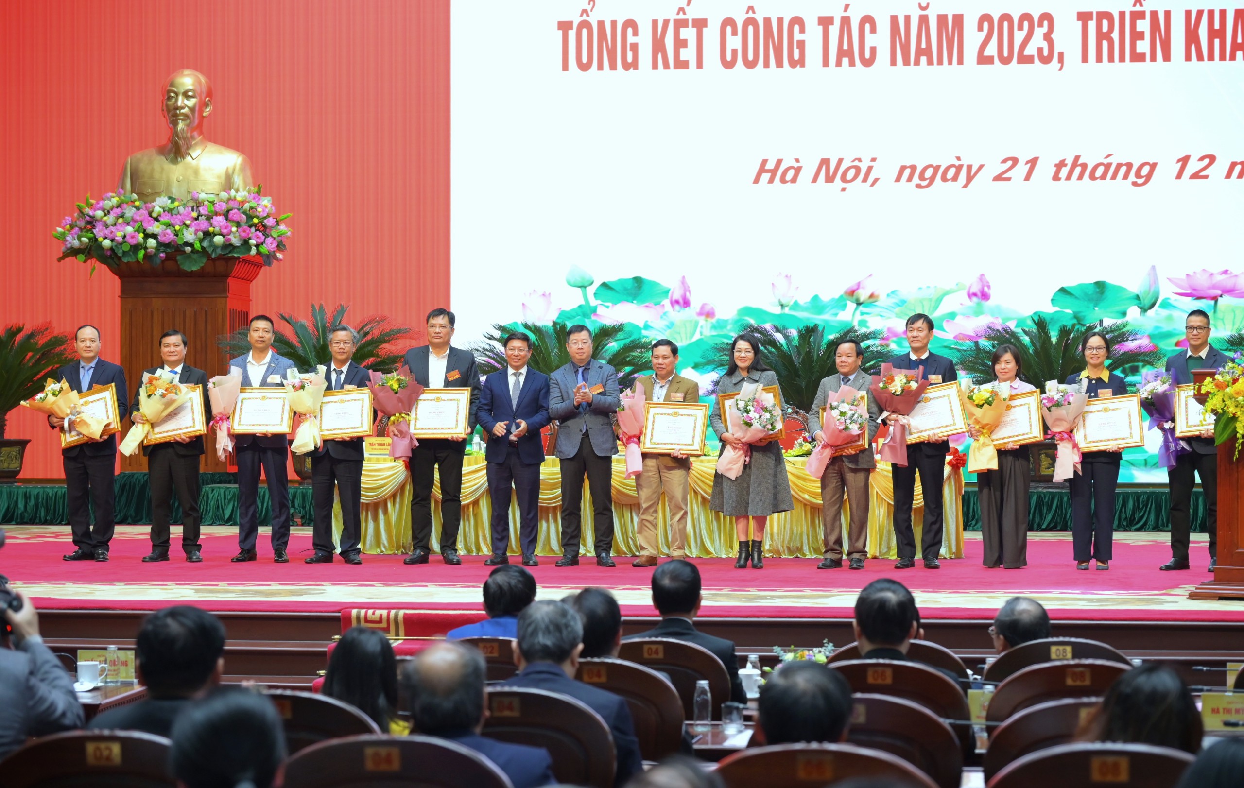 Tổng kết công tác báo chí toàn quốc năm 2023, triển khai nhiệm vụ năm 2024: Báo Quảng Trị được Ban Tuyên giáo Trung ương tặng Bằng khen