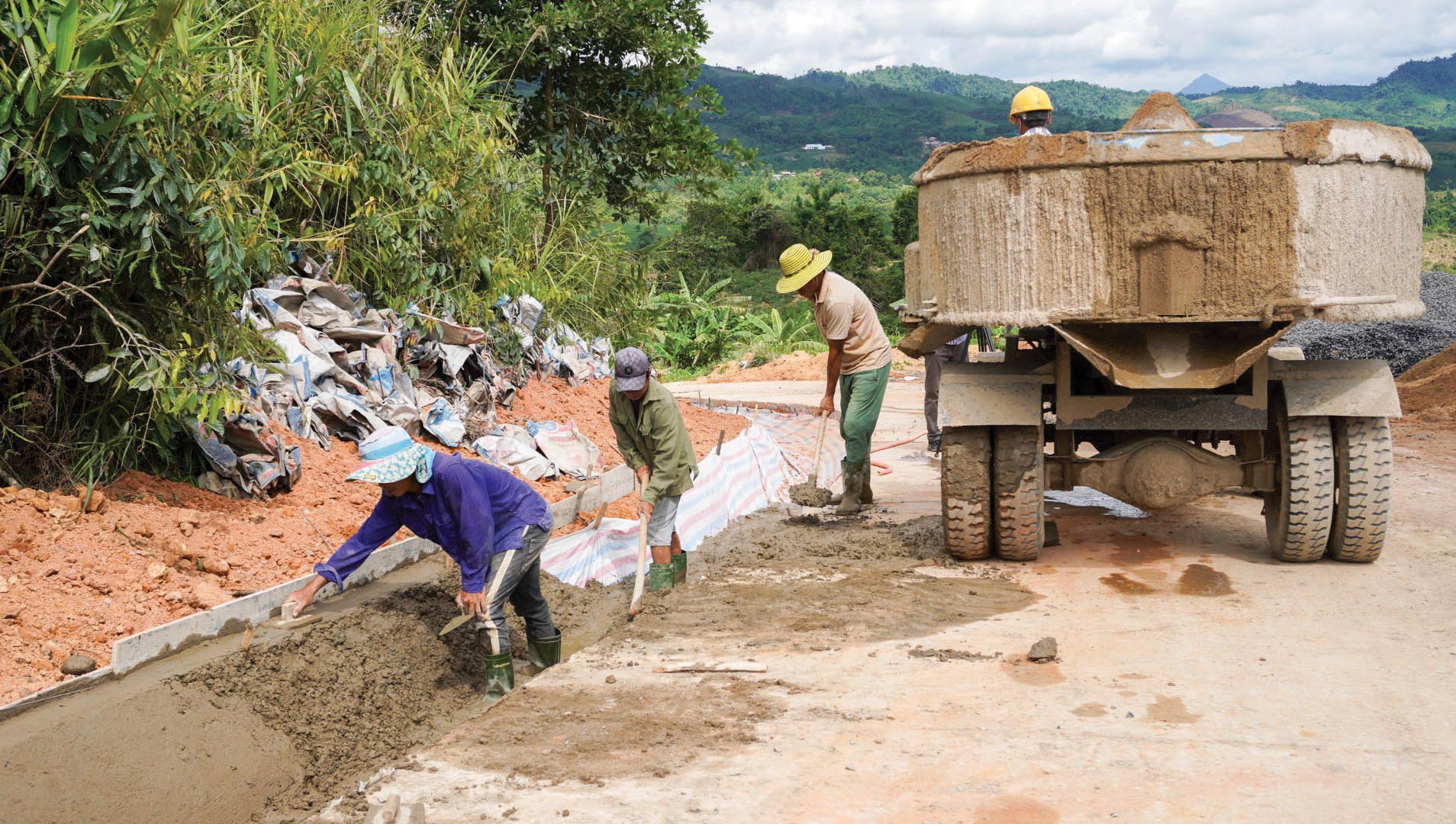 Các địa phương miền núi gặp khó khăn trong xây dựng nông thôn mới