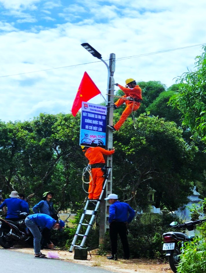 Công ty Điện lực Quảng Trị tri ân khách hàng với nhiều hoạt động thiết thực, ý nghĩa