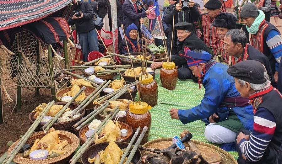 “Lễ A Da” - Ước vọng bình yên, no ấm của người Pa Kô