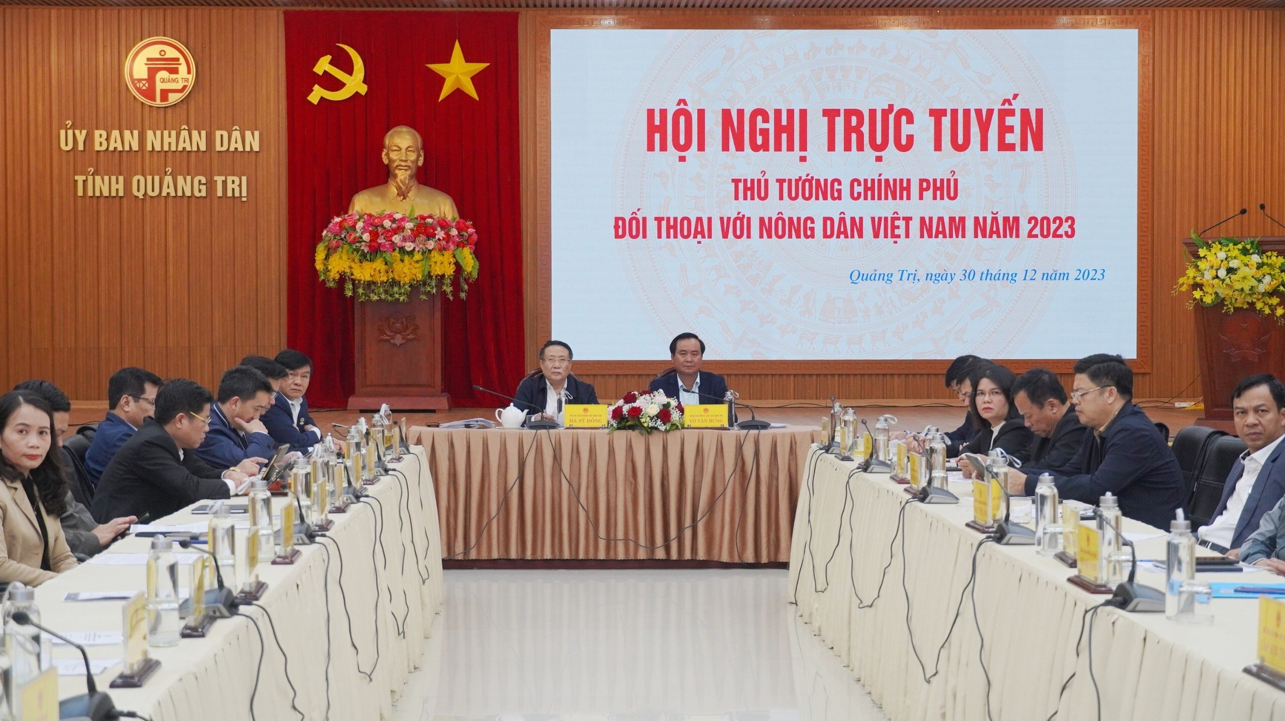 Thủ tướng Chính phủ Phạm Minh Chính đối thoại với nông dân