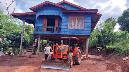 Qua nẻo Làng Vây