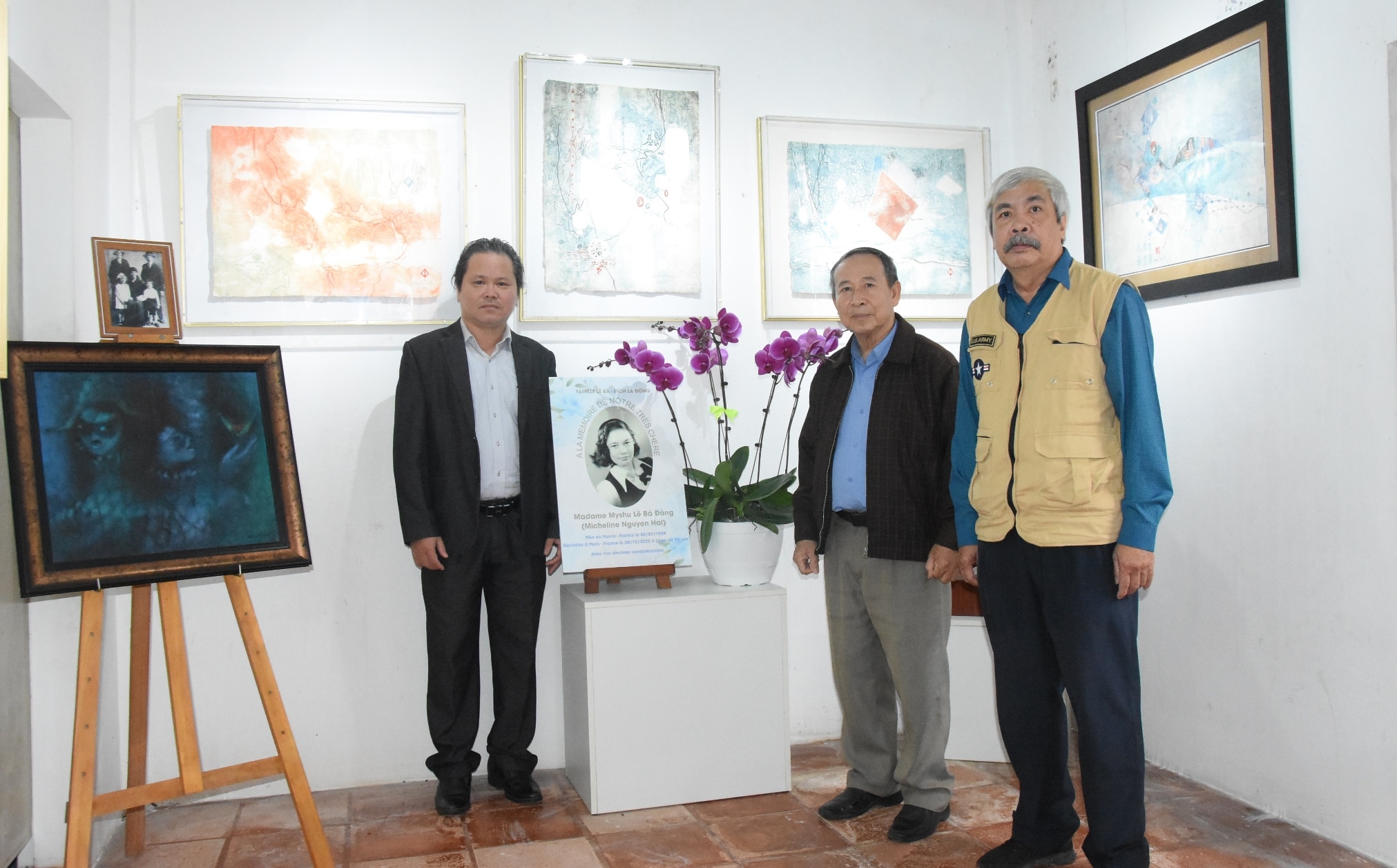 En memoria de la esposa del famoso pintor Le Ba Dang en su ciudad natal de Bich La Dong