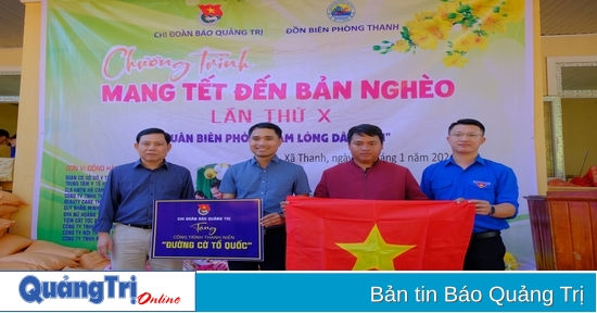 Tổ chức chương trình “Mang Tết đến bản nghèo” lần thứ 10 tại xã Thanh, huyện Hướng Hóa