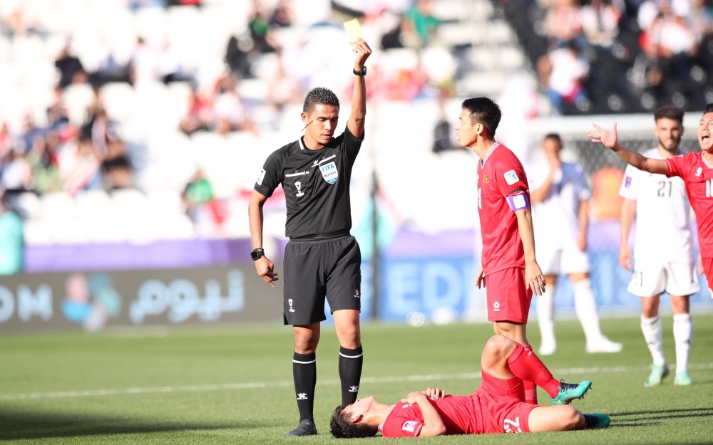 ĐT Việt Nam 2-3 ĐT Iraq: Quang Hải không phá nổi mớ bòng bong