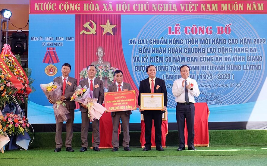 Niềm vui trên những làng quê nông thôn mới nâng cao ở Vĩnh Linh