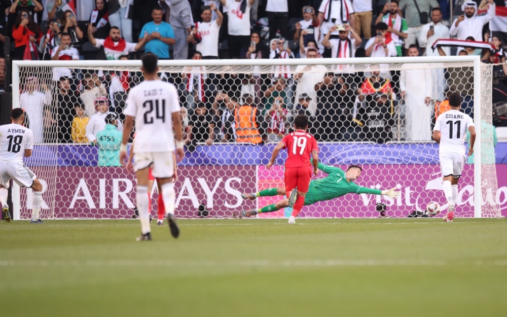 ĐT Việt Nam 2-3 ĐT Iraq: Quang Hải không phá nổi mớ bòng bong