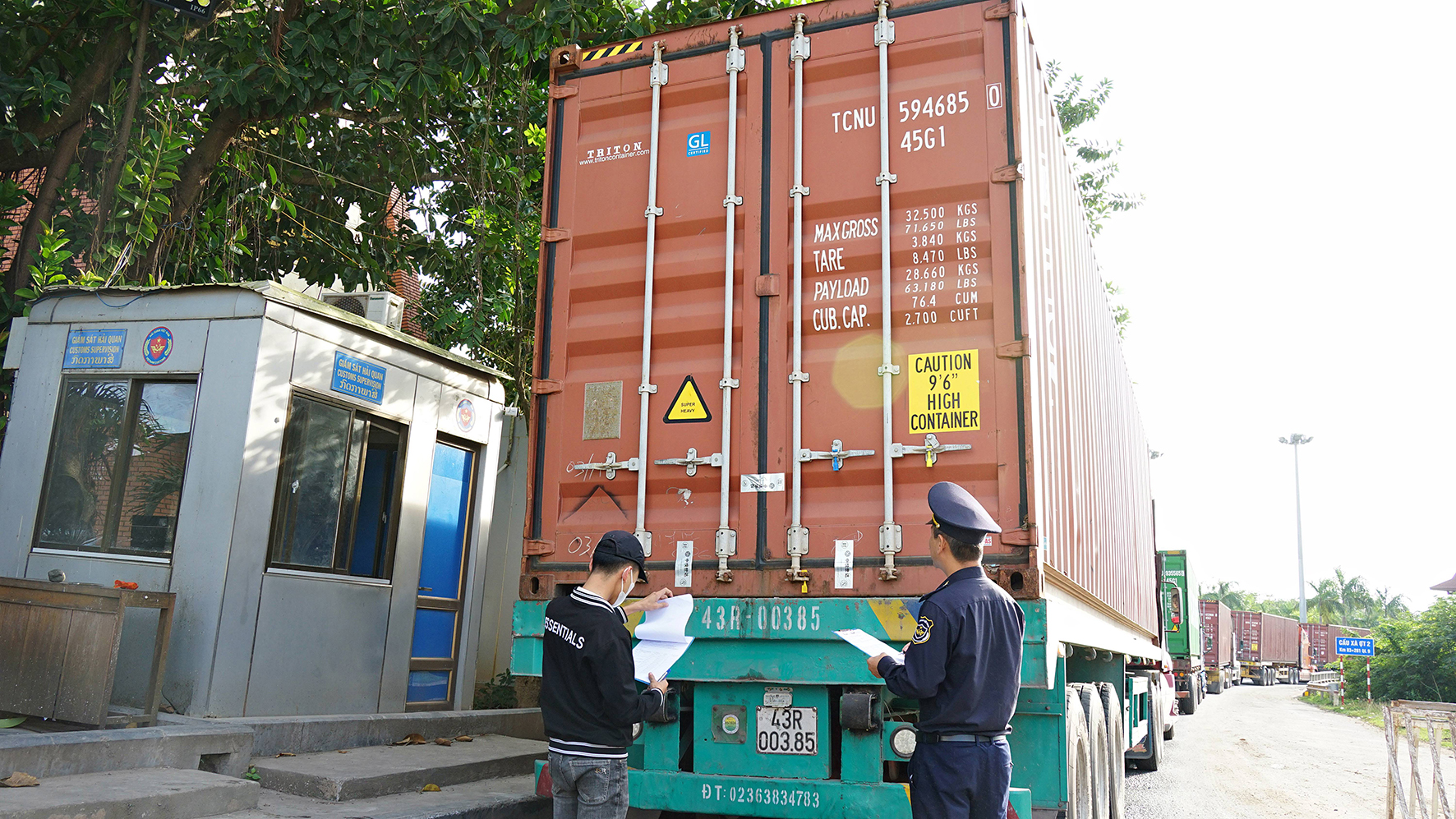 Tăng cường đấu tranh chống buôn lậu, gian lận thương mại