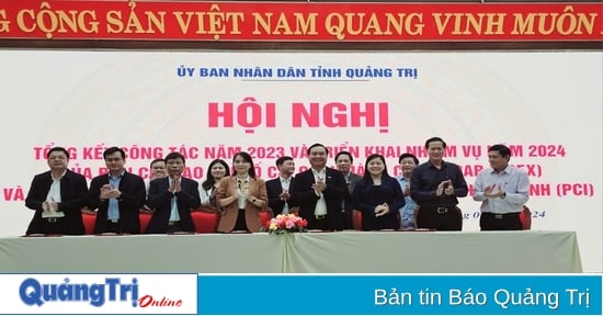 Thiết lập đường dây nóng ghi nhận ý kiến và xử lý các thắc mắc khiếu nại liên quan đến thủ tục hành chính