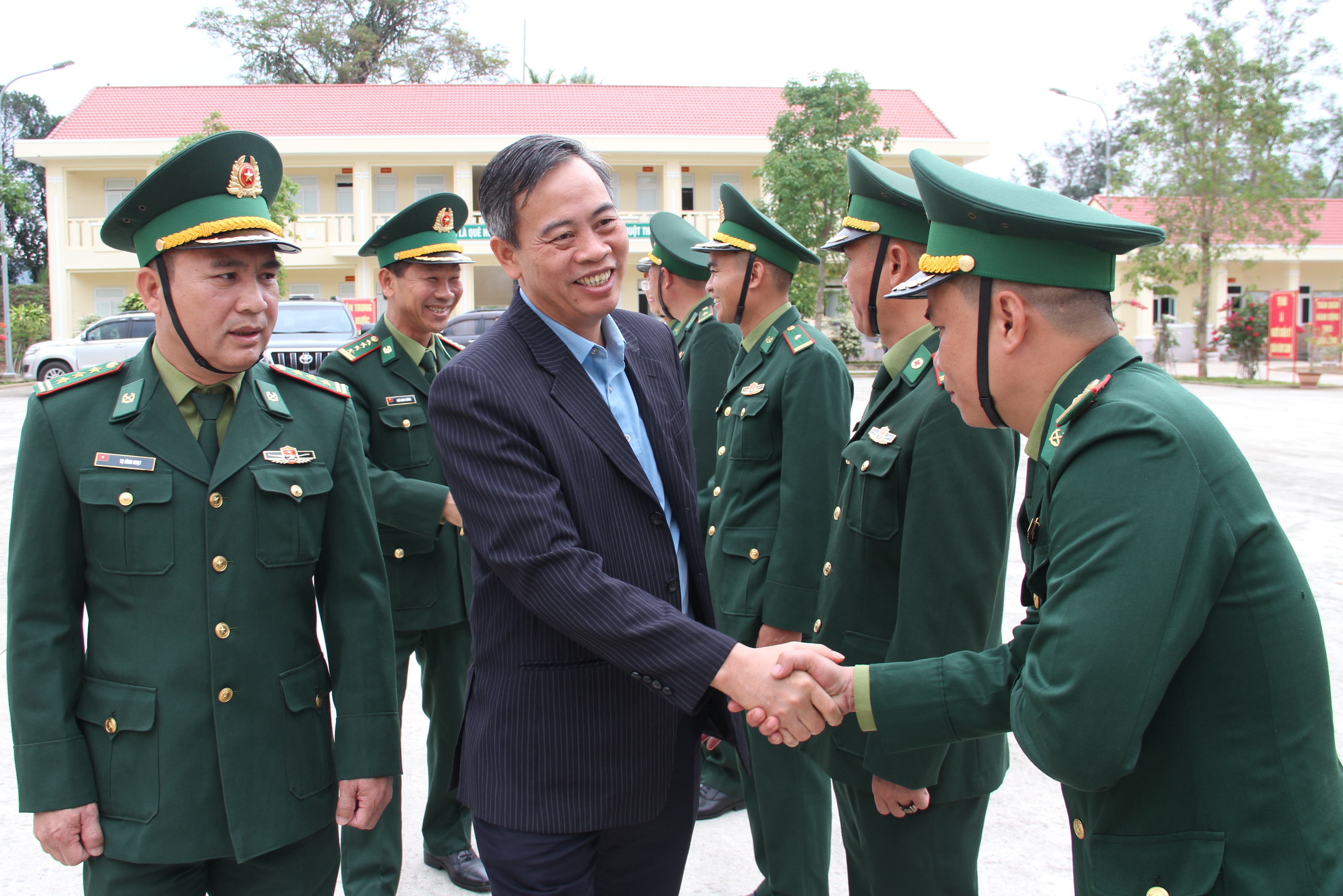 Phó Bí thư Thường trực Tỉnh ủy, Chủ tịch HĐND tỉnh Nguyễn Đăng Quang thăm, chúc tết các cơ quan, đơn vị