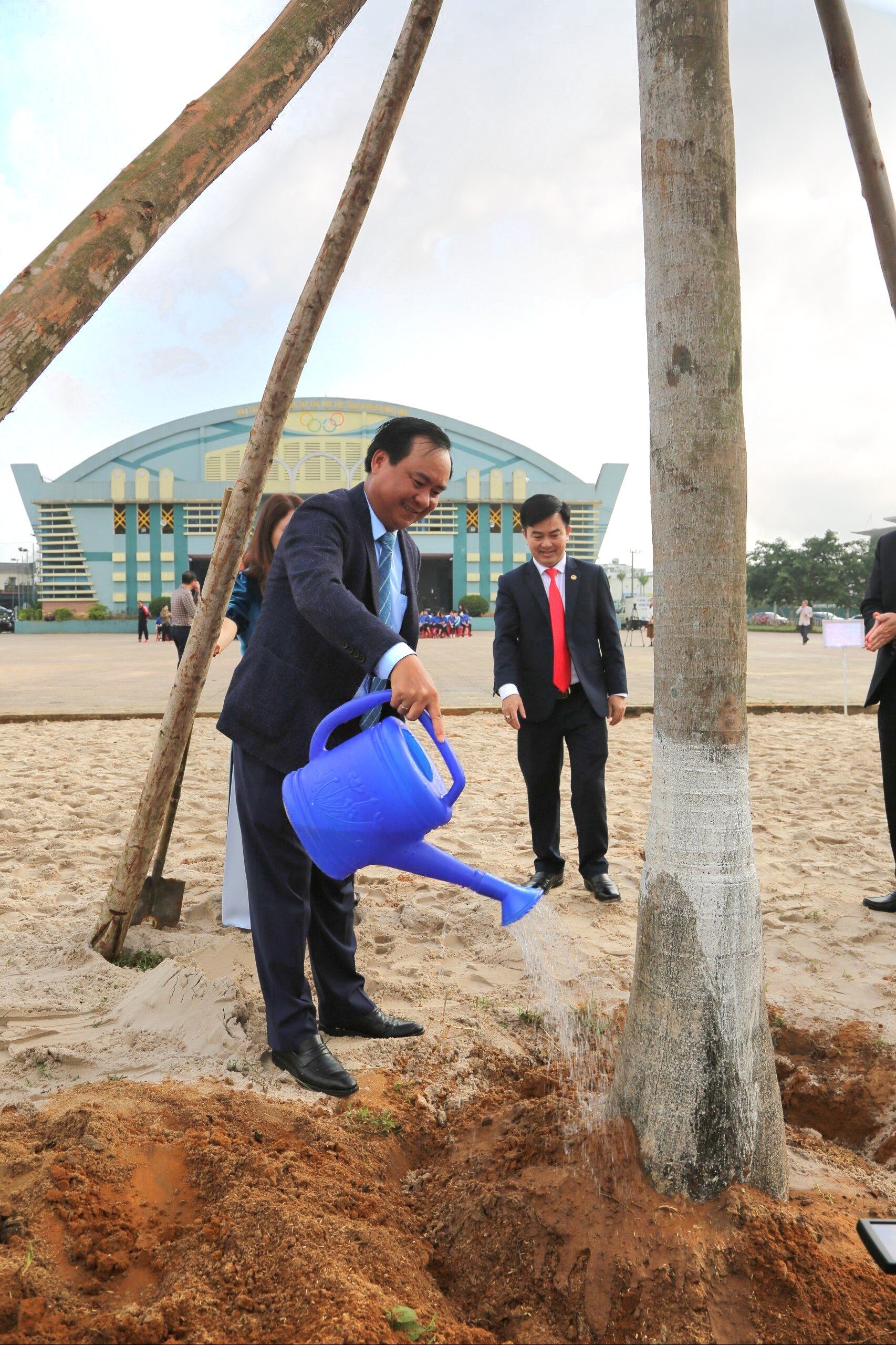 Lancement du « Festival de plantation d'arbres pour se souvenir à jamais de l'Oncle Ho » au printemps de Giap Thin 2024