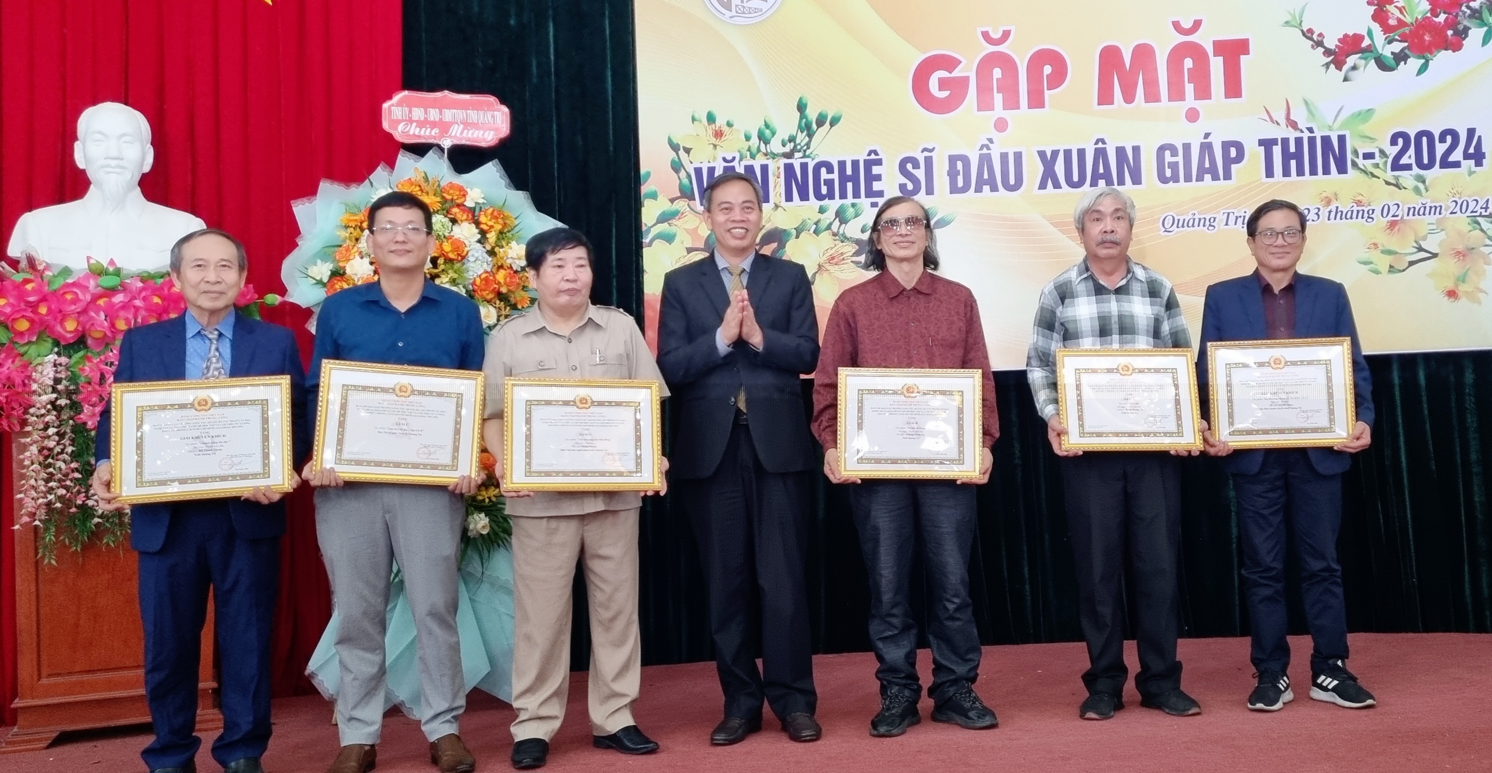 Gặp mặt văn nghệ sĩ đầu xuân Giáp Thìn - 2024