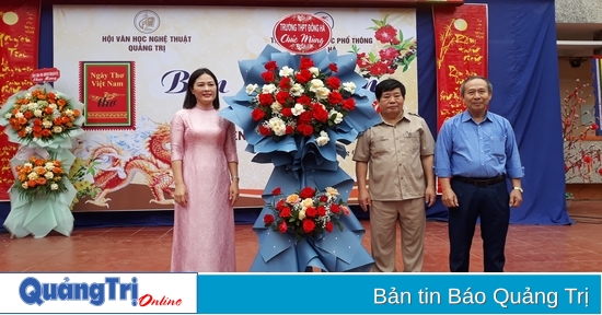 “Bản hòa âm đất nước” là chủ đề của Ngày Thơ năm nay