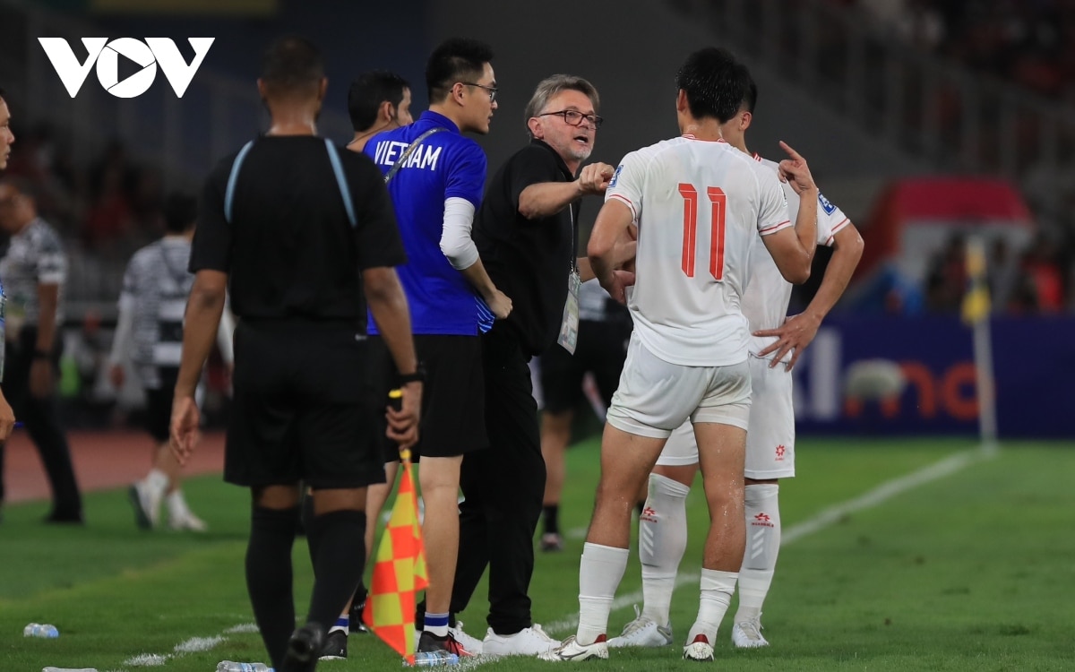 Bình luận ĐT Indonesia 1 - 0 ĐT Việt Nam: 90% rồi thầy Troussier ơi!