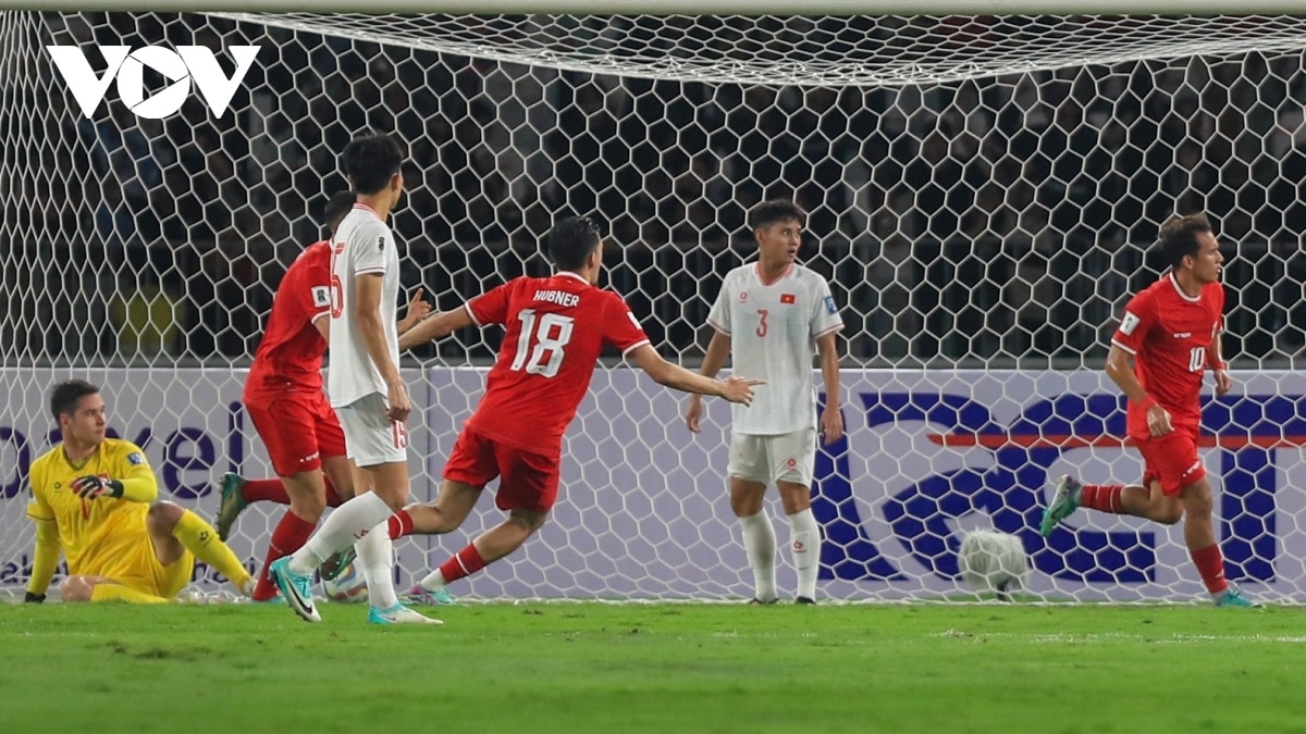 Bình luận ĐT Indonesia 1 - 0 ĐT Việt Nam: 90% rồi thầy Troussier ơi!