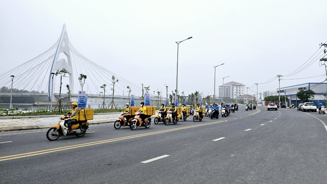 Truyền thông vận động người dân tham gia bảo hiểm xã hội tự nguyện, bảo hiểm y tế hộ gia đình