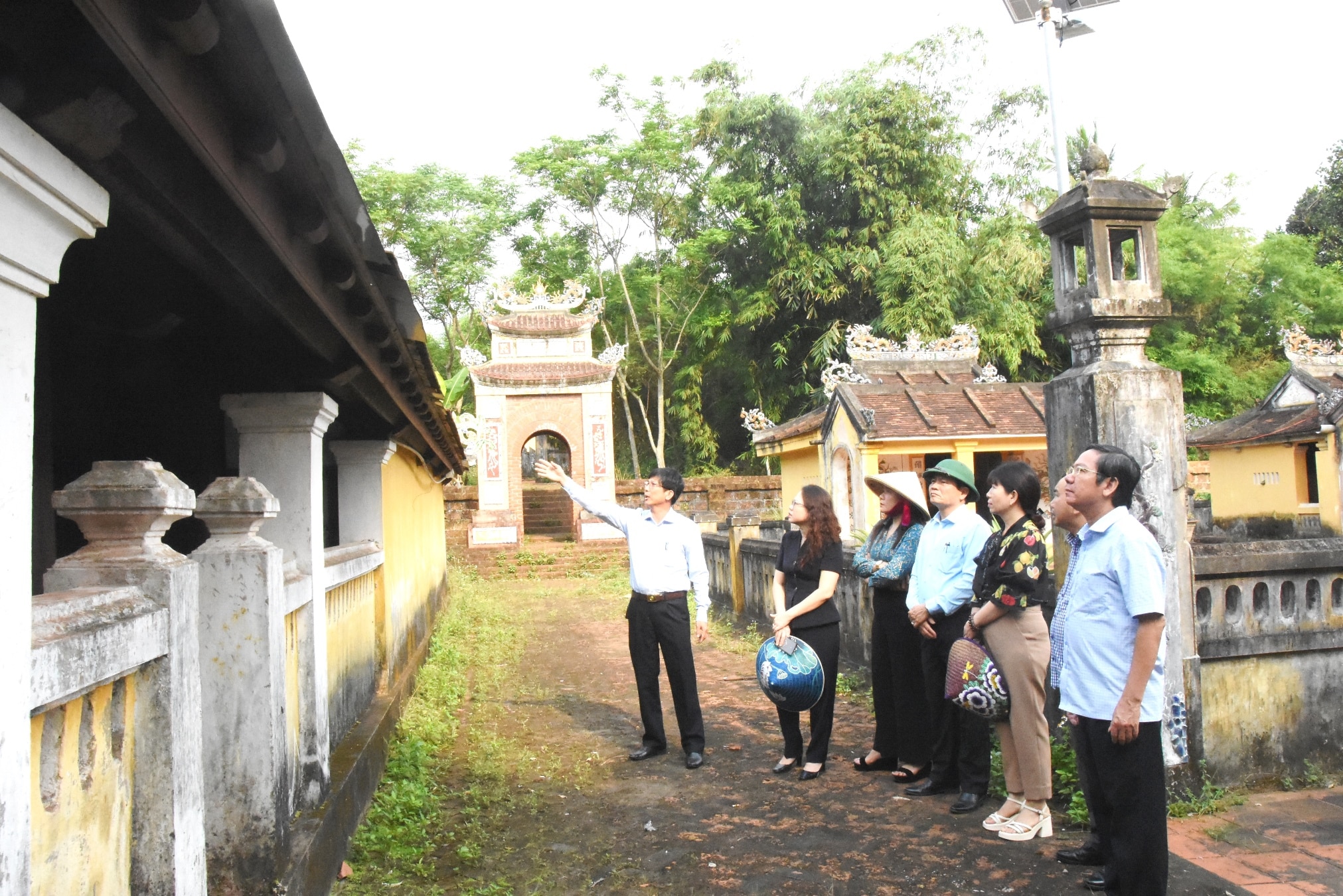 Ban Văn hóa - Xã hội HĐND tỉnh làm việc với UBND huyện Gio Linh về thực hiện Nghị quyết số 167/NQ-HĐND