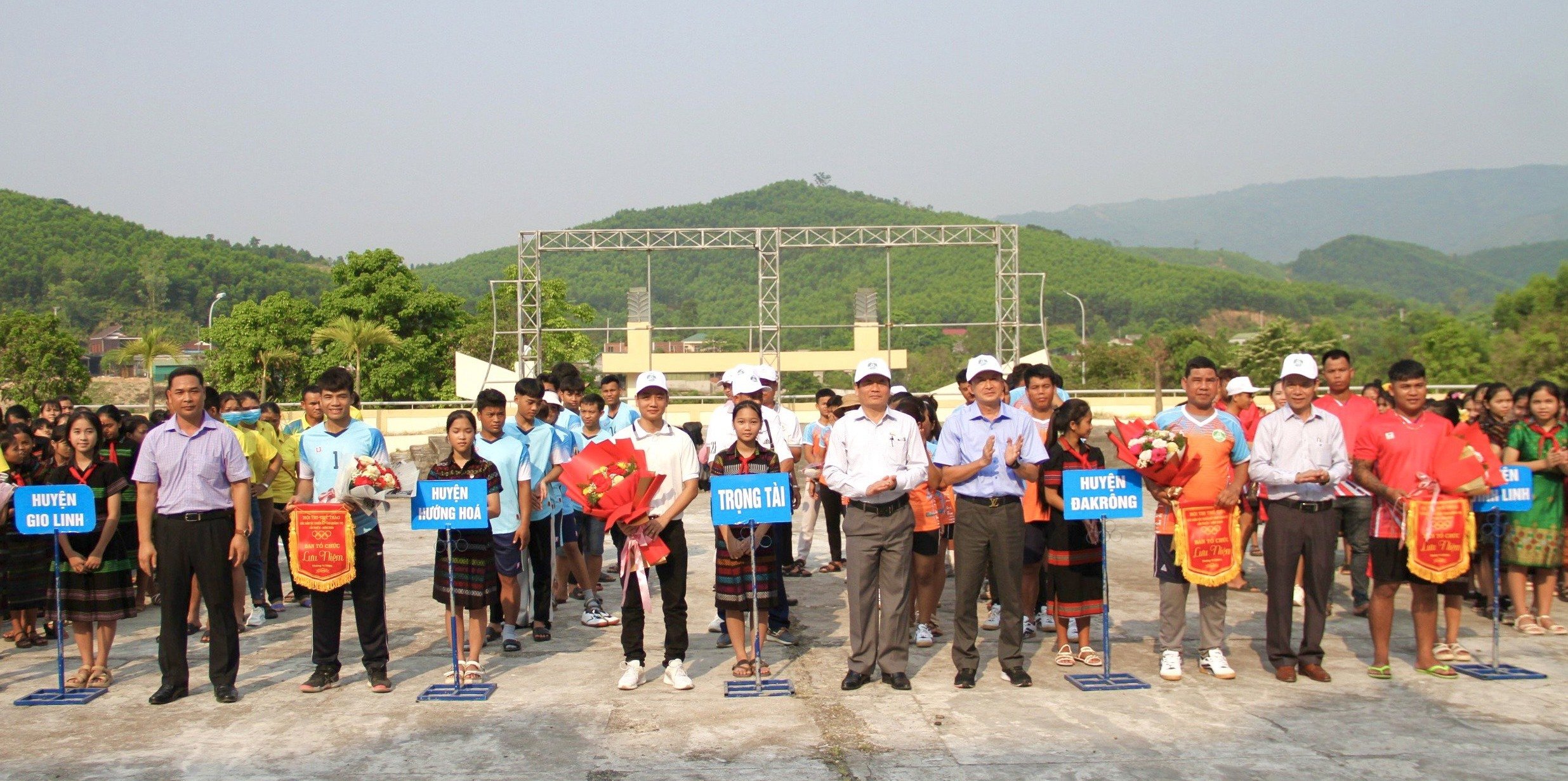 Eröffnung des 2. Sportfestivals der ethnischen Minderheiten der Provinz Quang Tri 2024