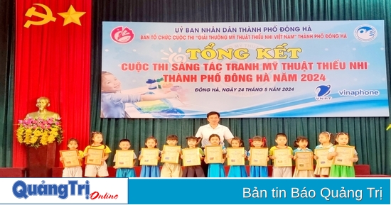 50 œuvres ont remporté le concours « Vietnam Children's Fine Arts Award » à Ho Chi Minh-Ville. Dong Ha